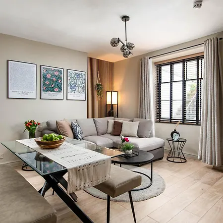 New Stylish & Cosy-2bed-basement-central Flat-by Fabaccommodation *